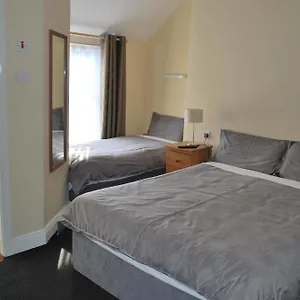 3* Guest house Parkway