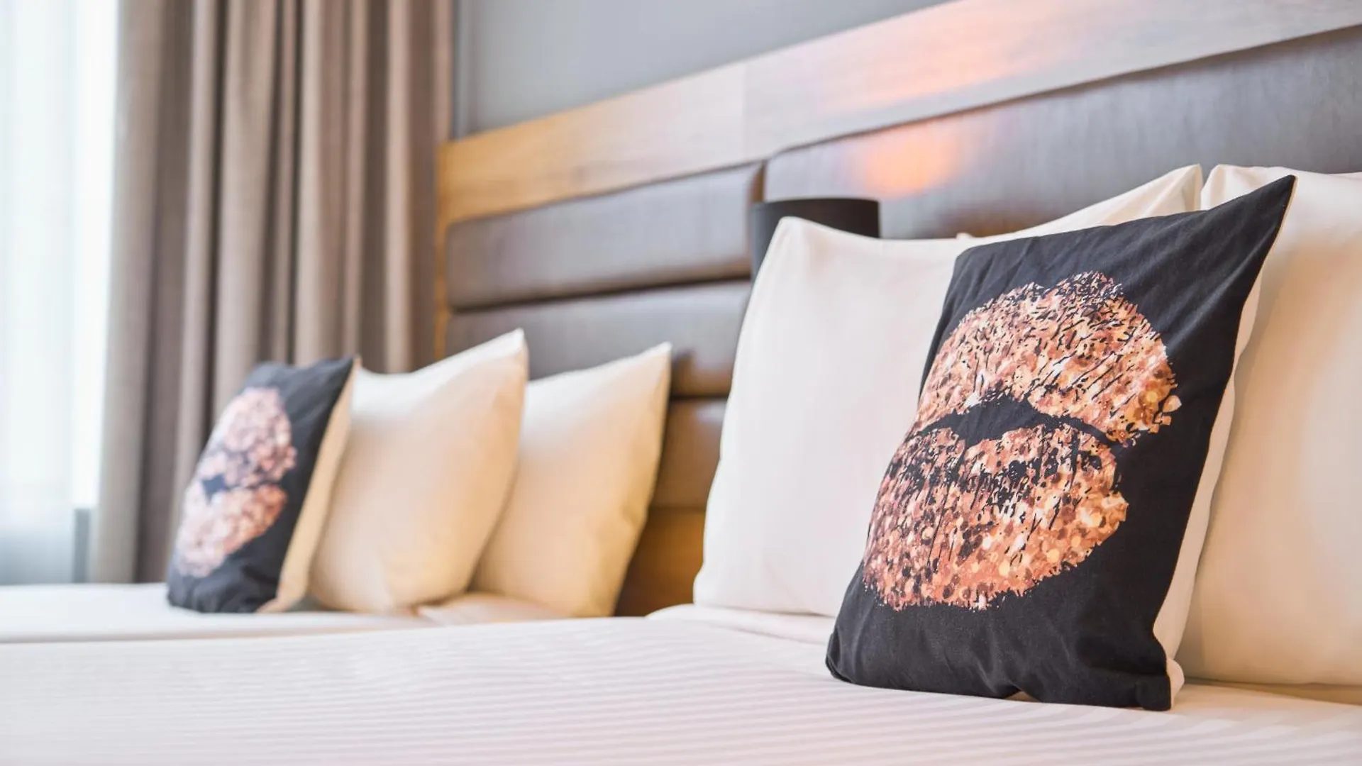 Moxy Dublin City 4*,  Irlanda