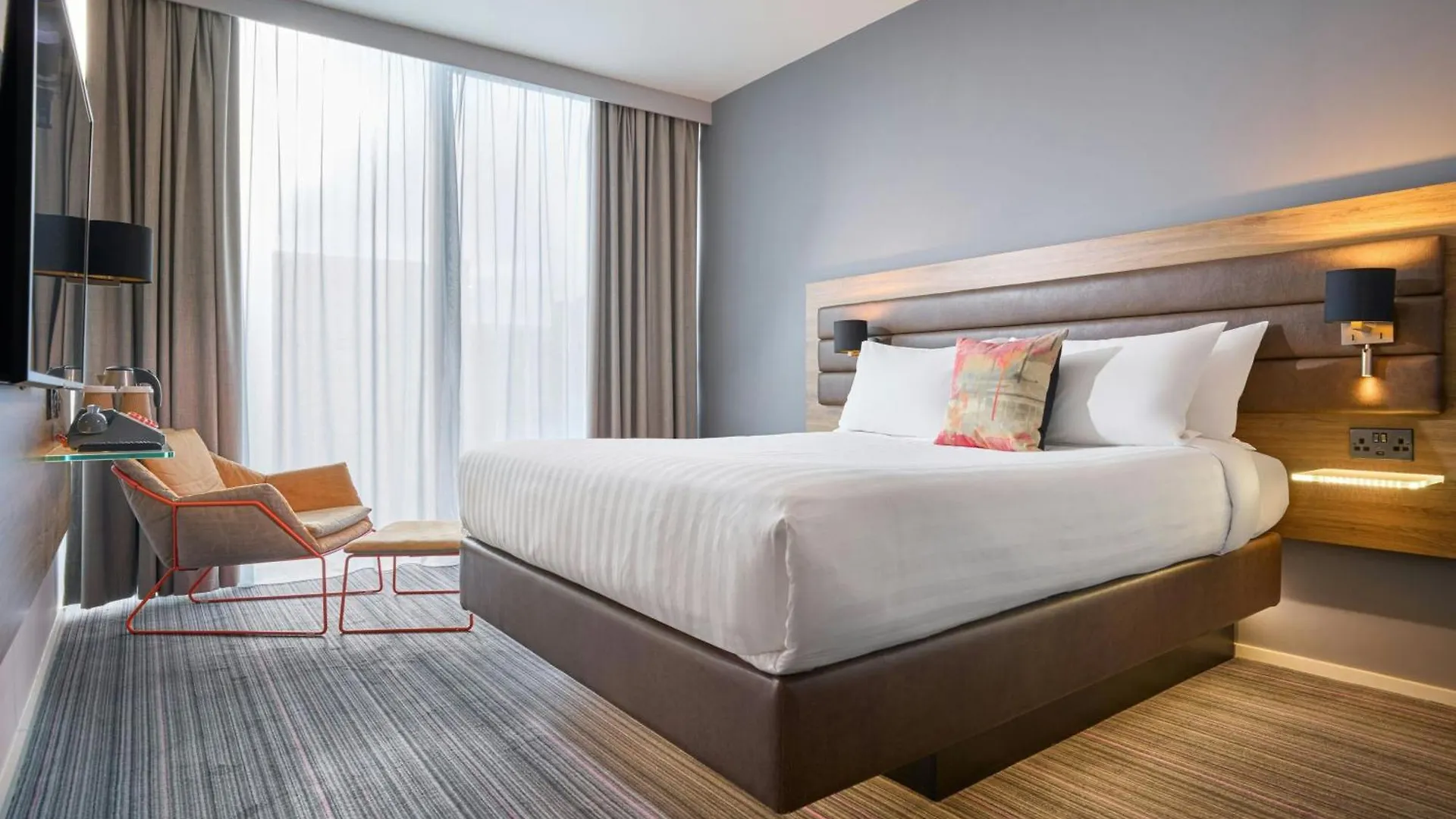 Moxy Dublin City Hotel